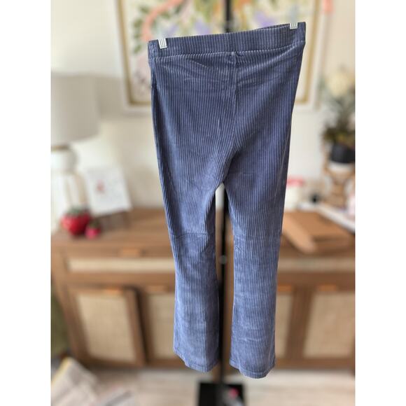 Aerie Groove-On Velour High Waisted Flare Pant Fresh Bright Womens Size Medium - Picture 3 of 8